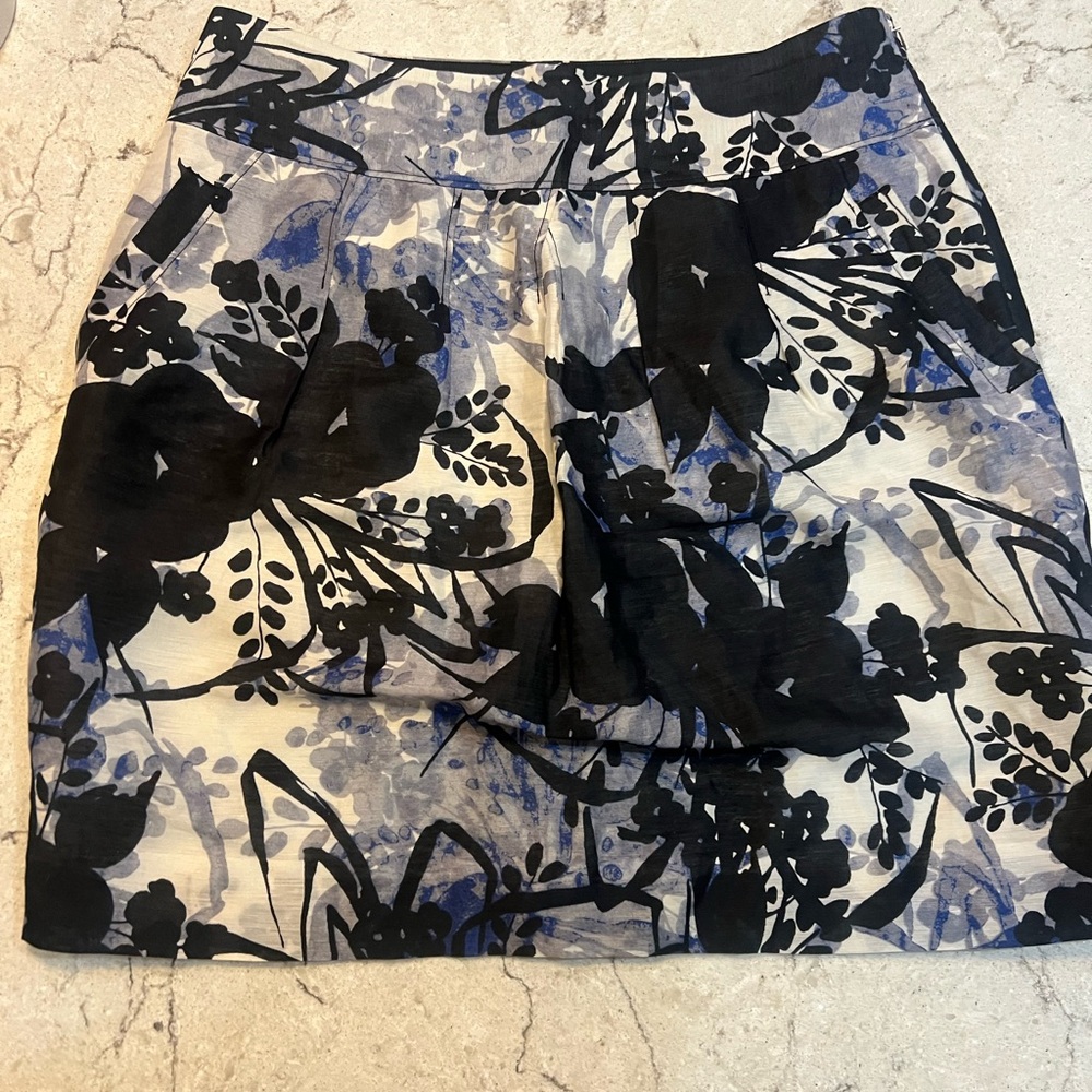 Ann Taylor Floral Black and Blue Women's Skirt
